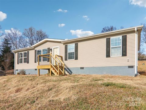 3195 N Clear Creek Road Hendersonville NC 28792