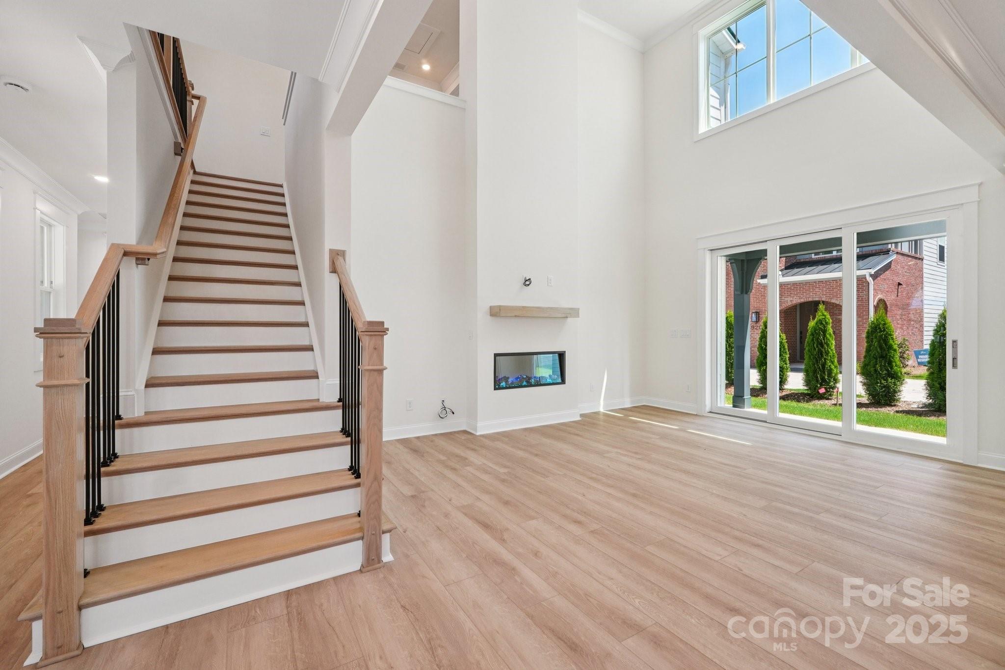 908 Coast Drive