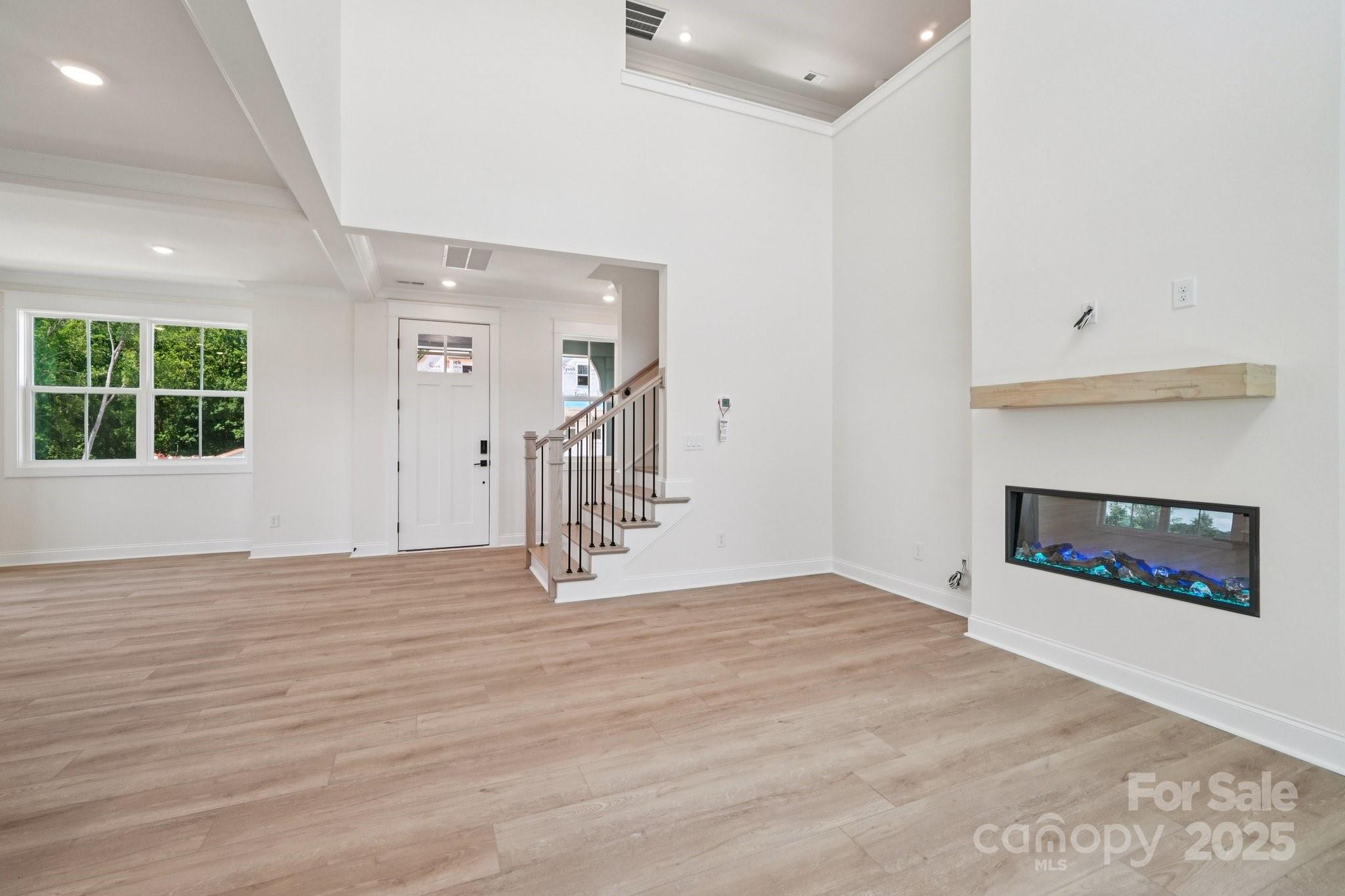 908 Coast Drive