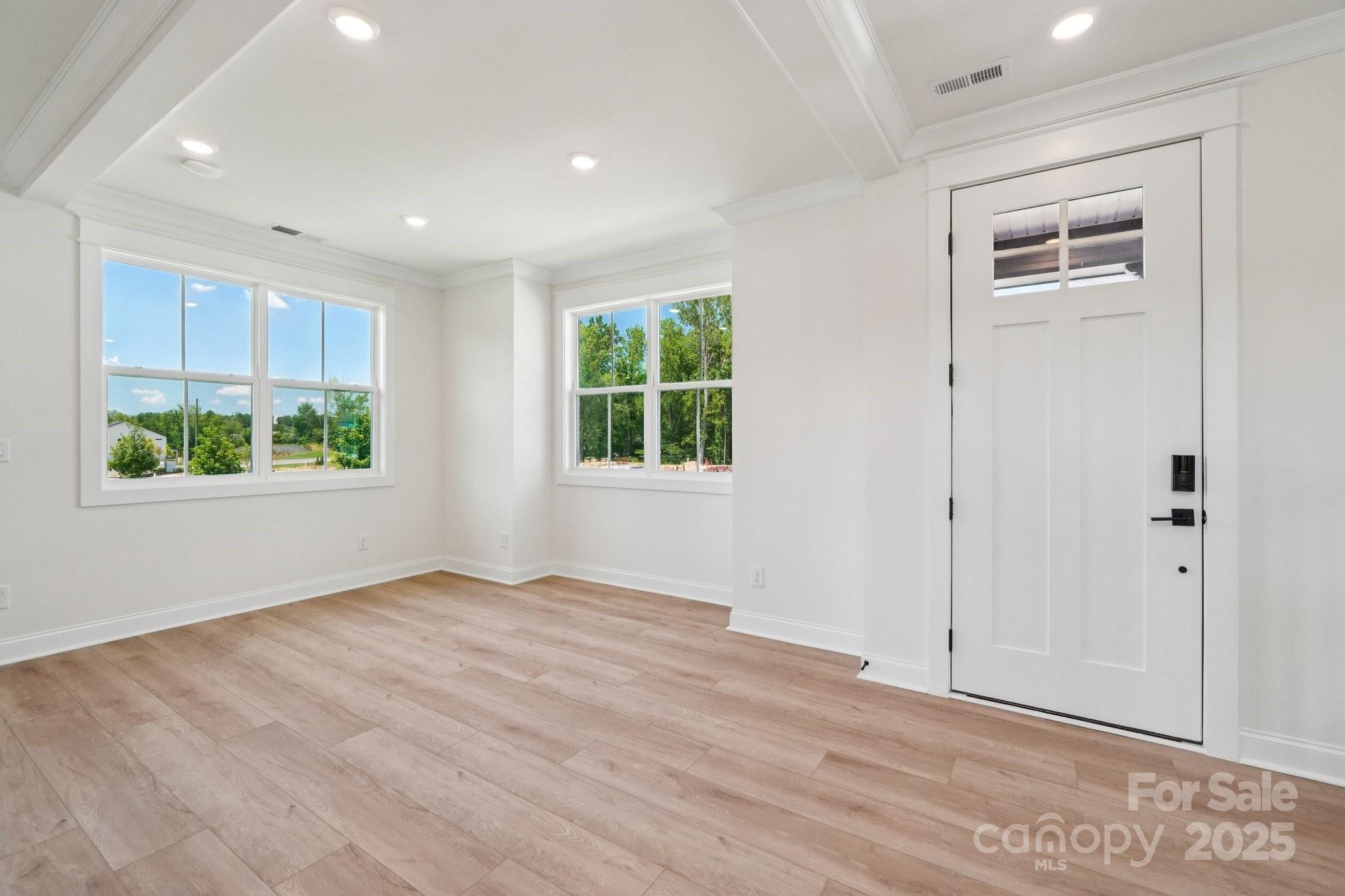 908 Coast Drive