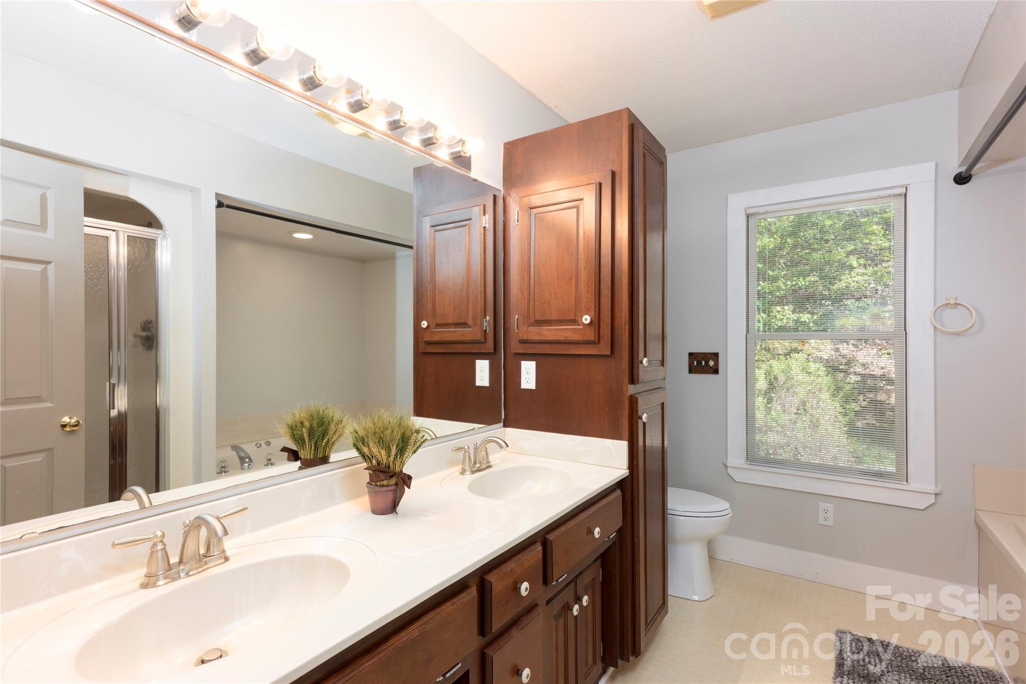 Lake Toxaway Estates - Residential