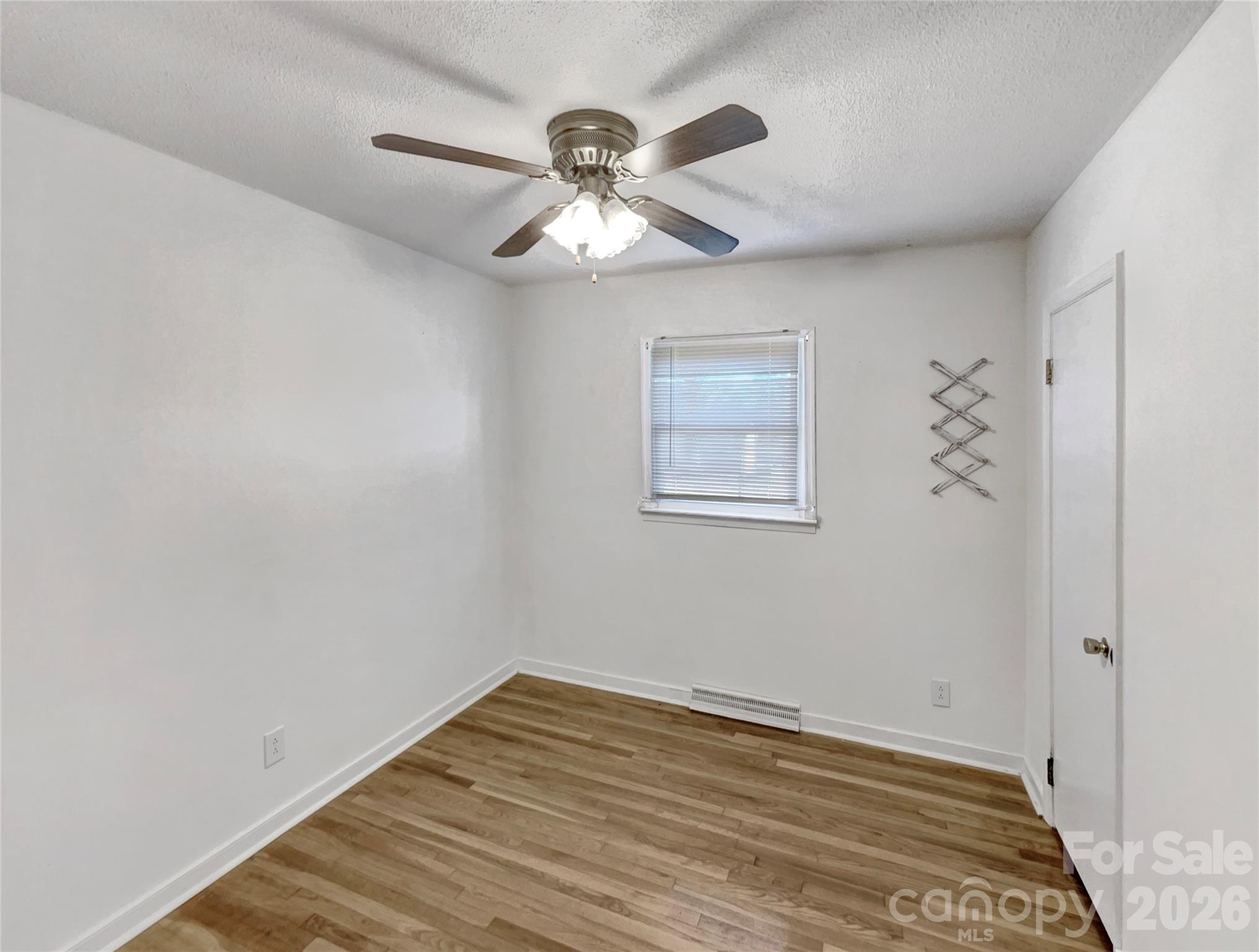 1913 Old English Drive