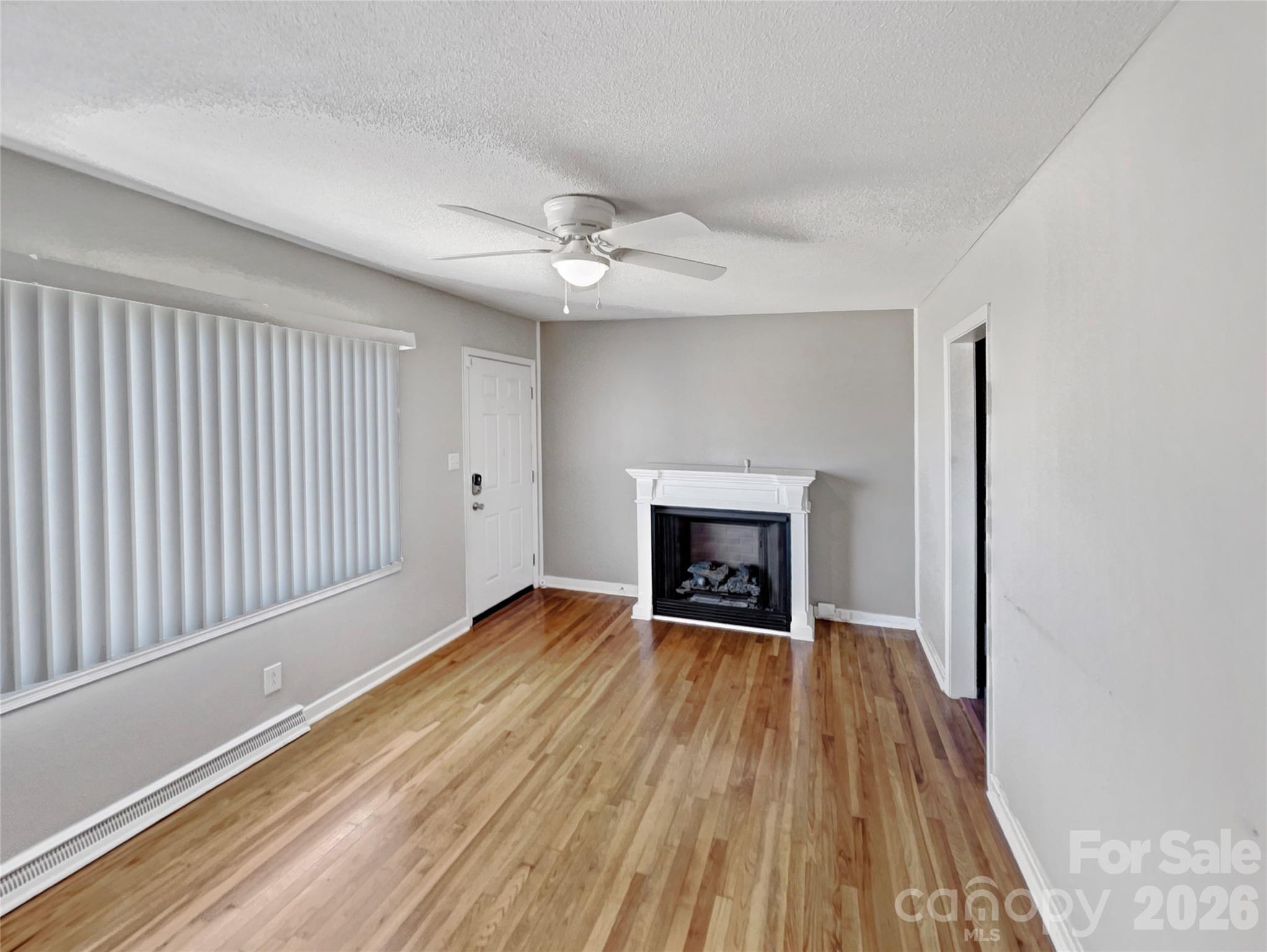 1913 Old English Drive