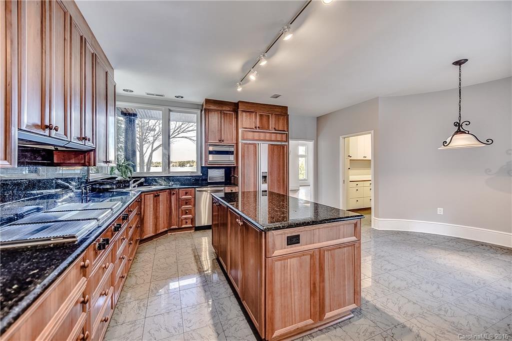 Malibu Pointe - Residential