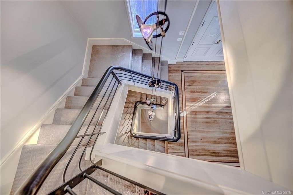 Malibu Pointe - Residential