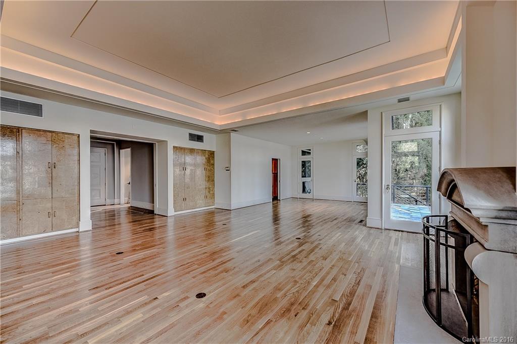 Malibu Pointe - Residential