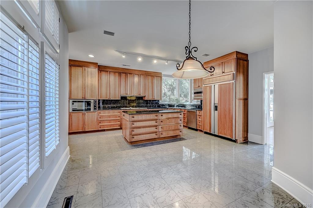 Malibu Pointe - Residential