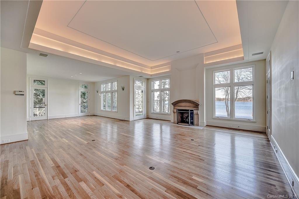 Malibu Pointe - Residential