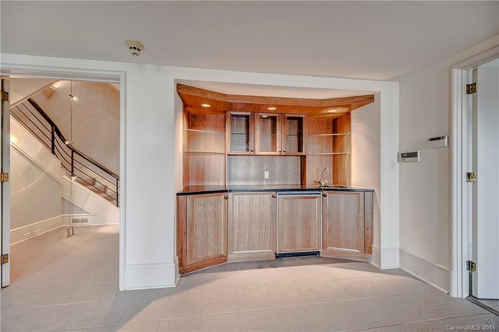 Malibu Pointe - Residential