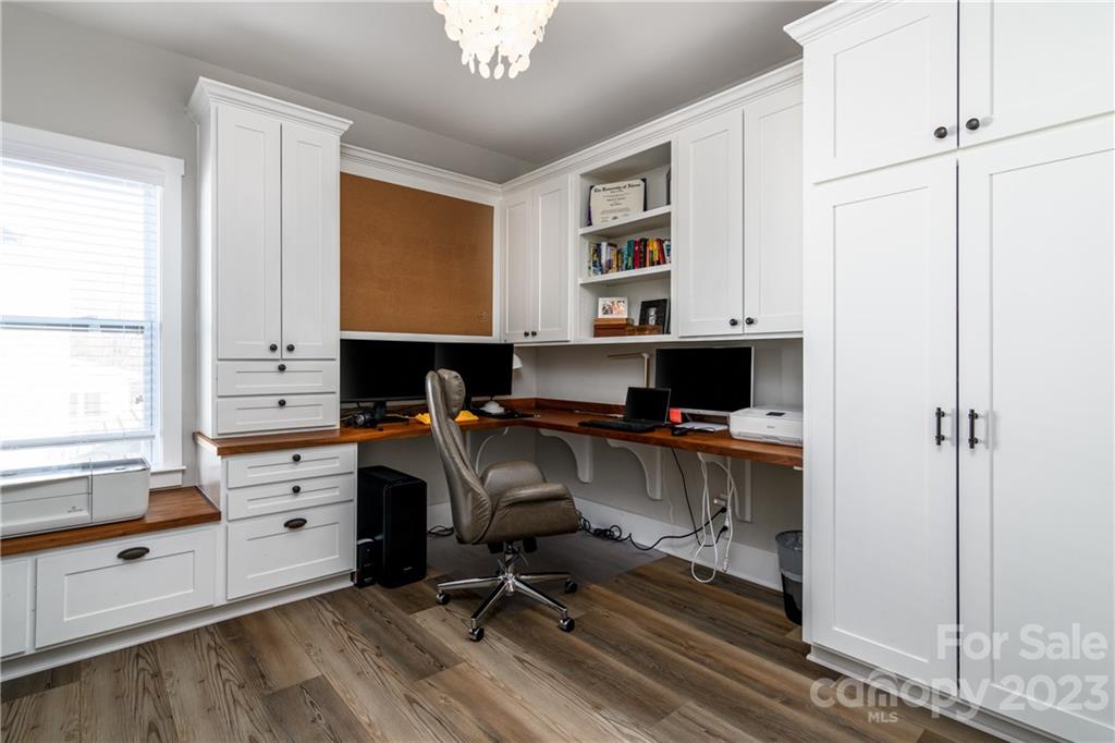 Lake Ridge - Residential