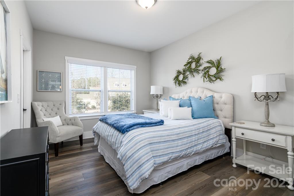 Lake Ridge - Residential