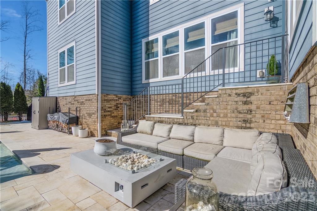 Lake Ridge - Residential