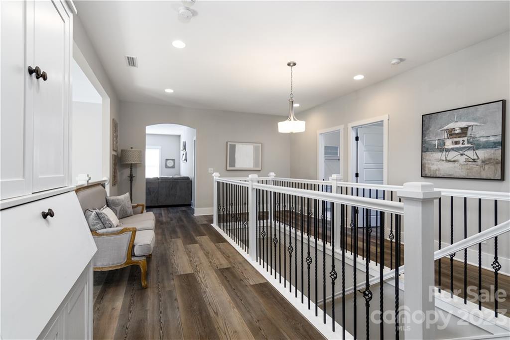 Lake Ridge - Residential