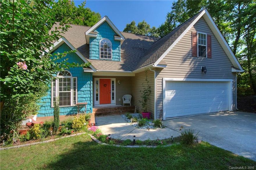 Gorgeous remodeled home in sought after Heron Harbor on a Cul-de-Sac. Open floor plan with hardwoods on the main level. New fireplace, master bedroom on main floor with renovated en suite bathroom. Kitchen remodeled with stainless steel appliances and new quartz countertops. Large deck which overlooks private wooded lot, new carpet upstairs.