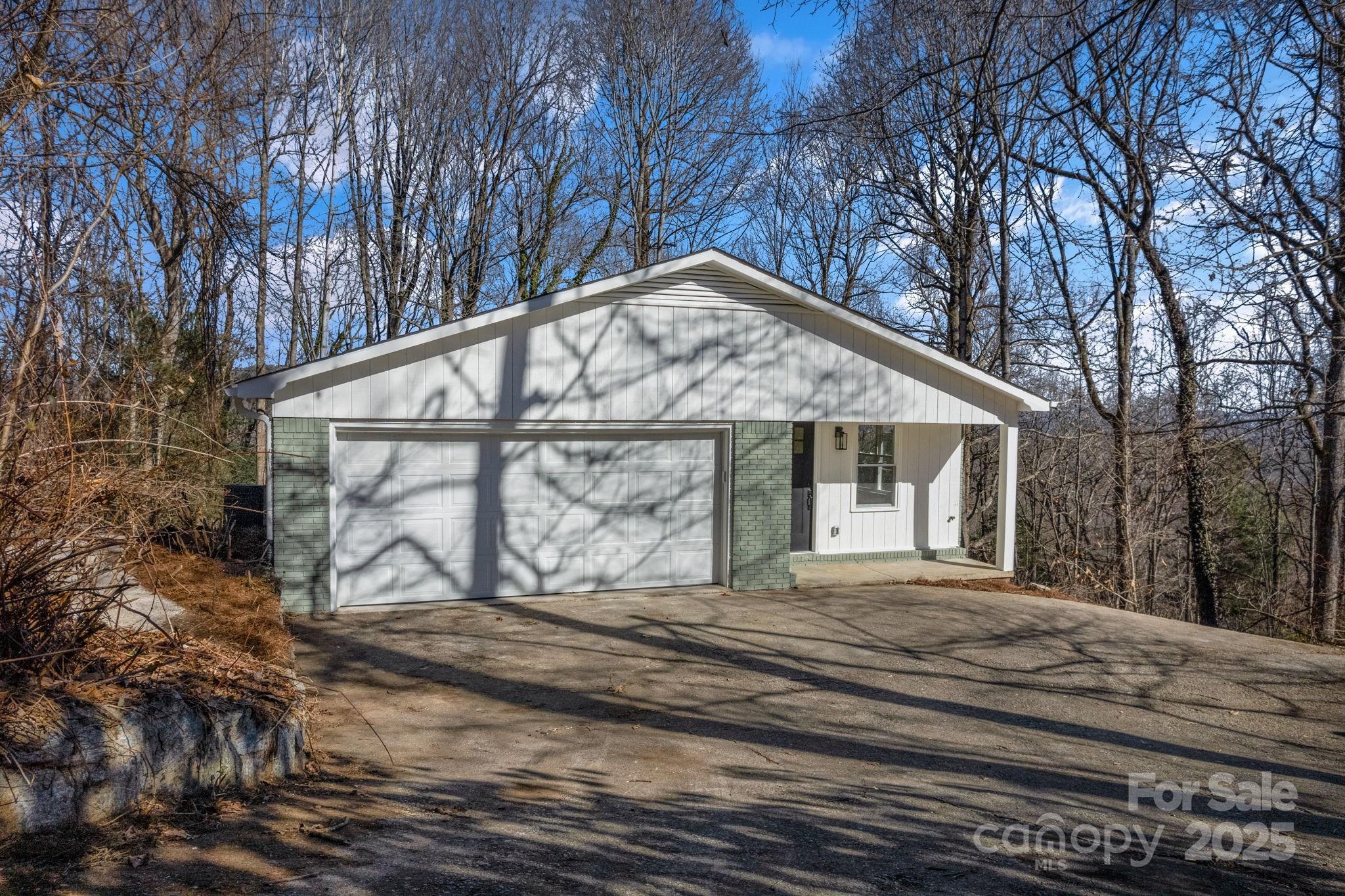 240 Spicewood Lane