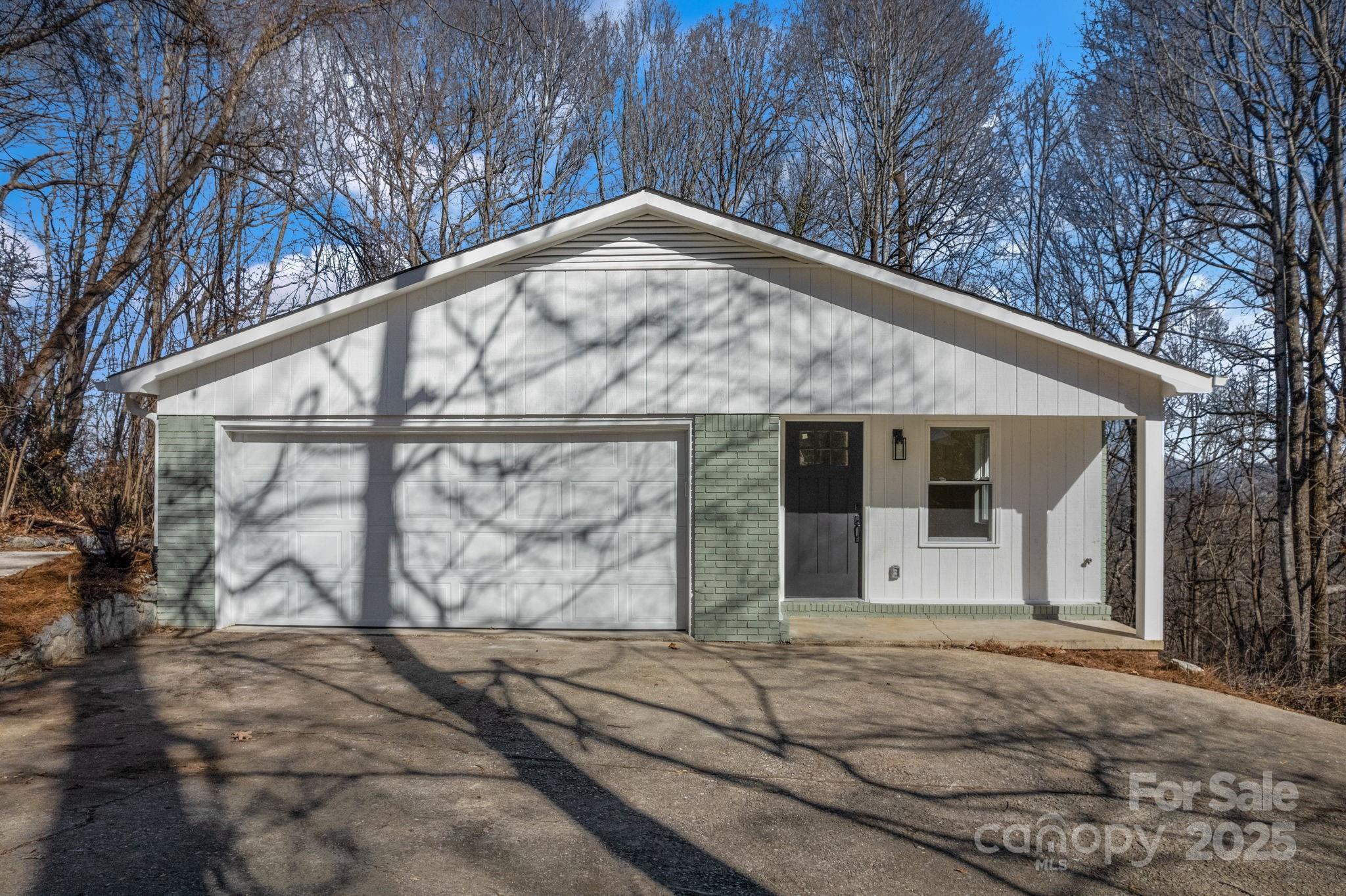 240 Spicewood Lane