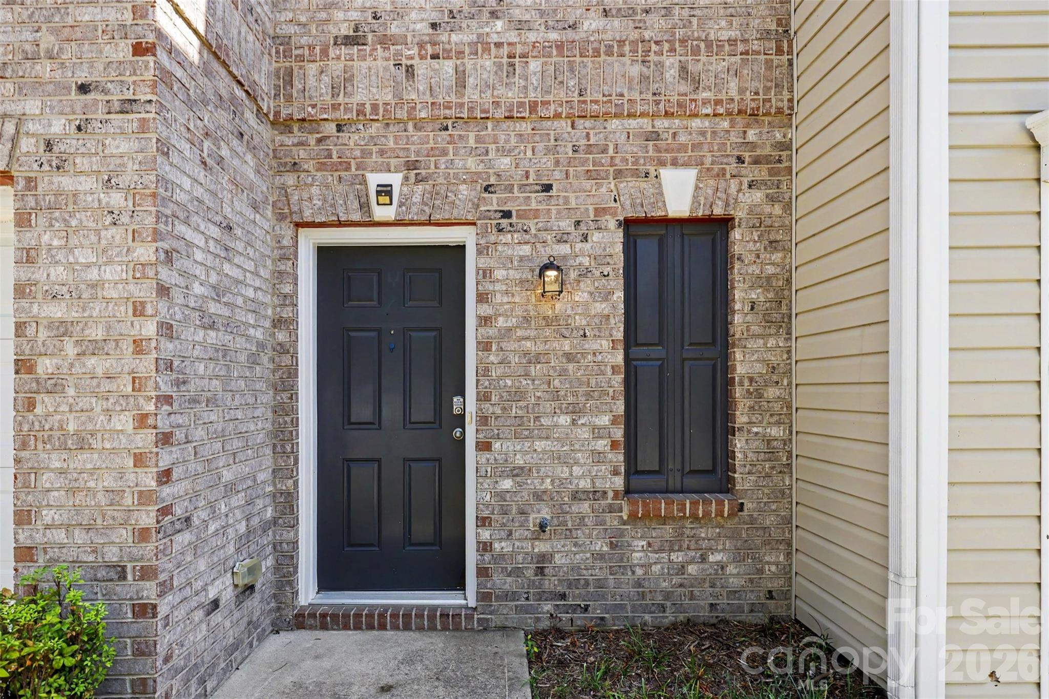 9610 Walkers Glen Drive NW