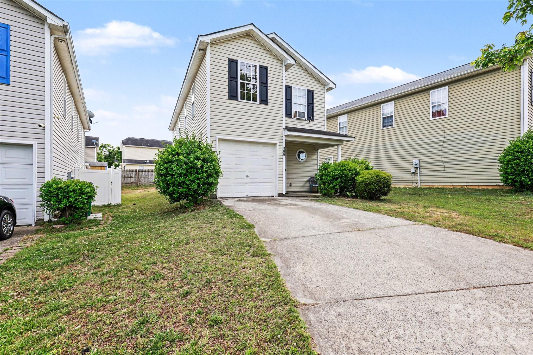 Reynolds Walk - Residential