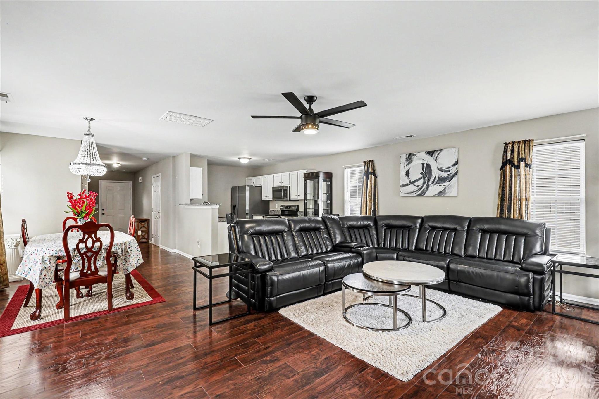Reynolds Walk - Residential