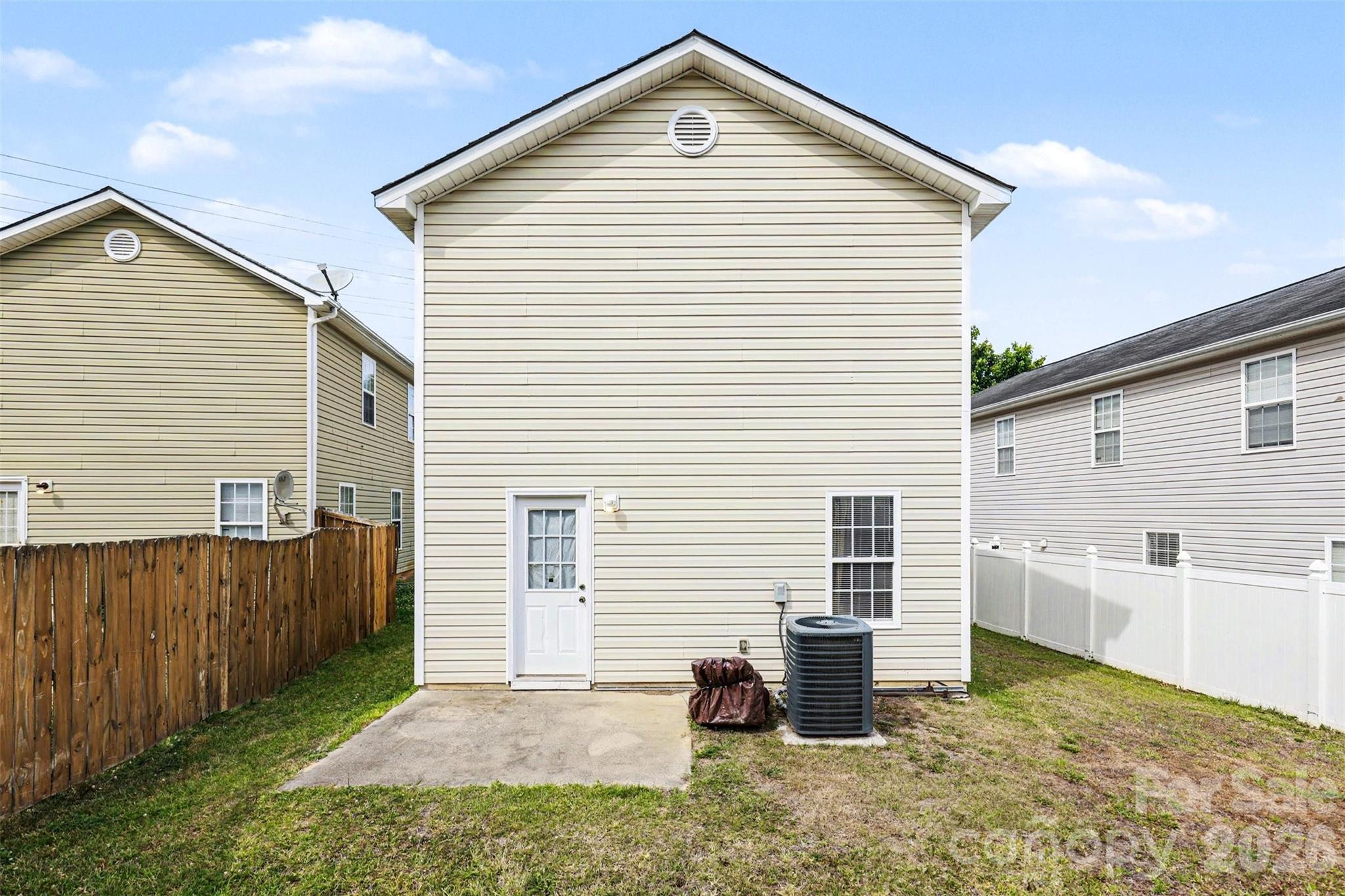 Reynolds Walk - Residential