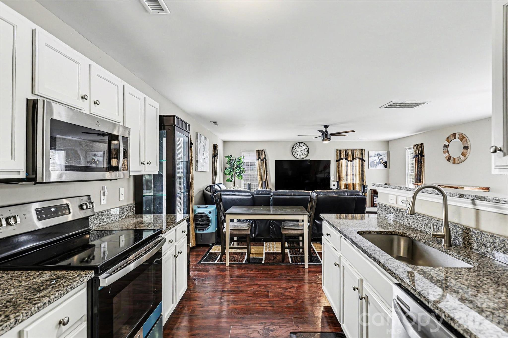 Reynolds Walk - Residential