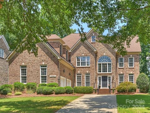 Photo of 13921 Shanghai Links Place, Charlotte, NC 28278 (MLS # 4159551)