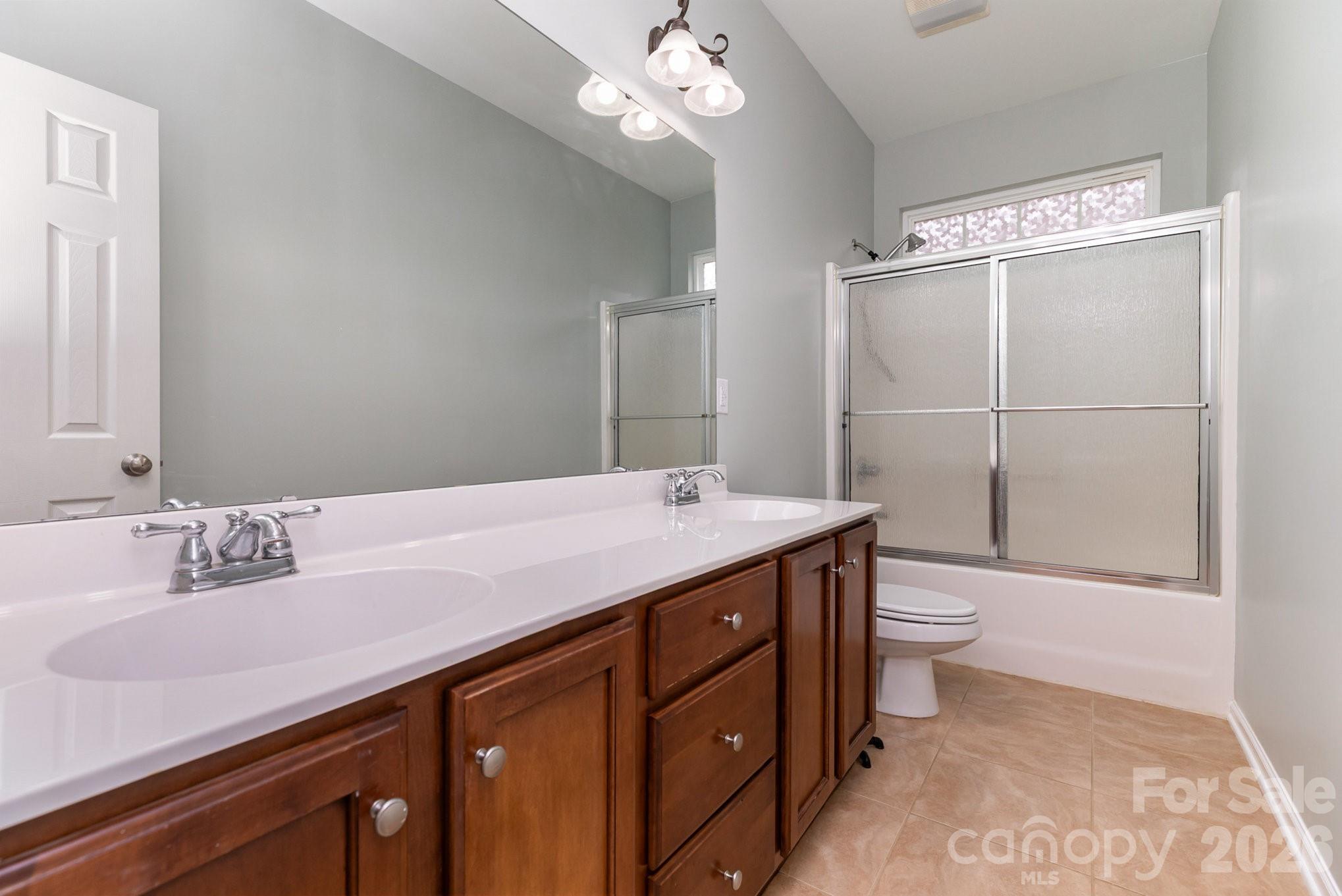 Gates At Waterside - Residential