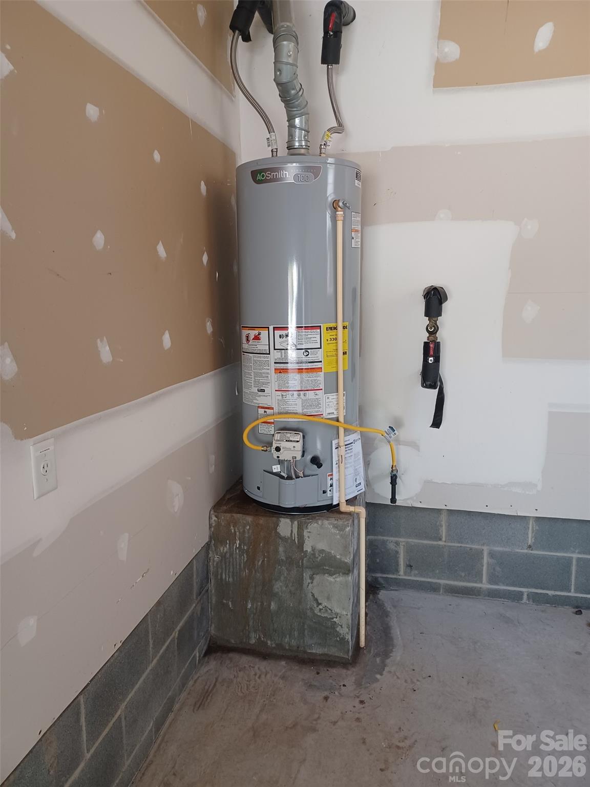 Gates At Waterside - Residential