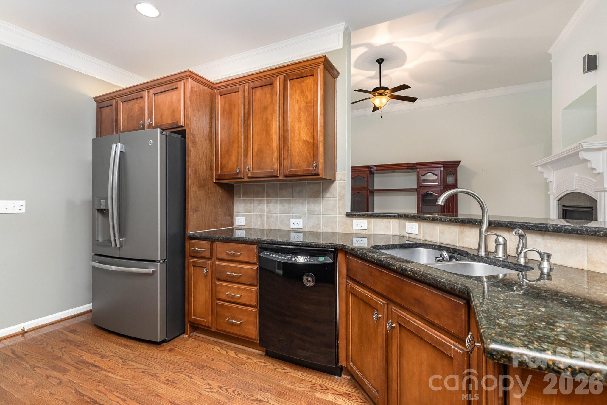 Gates At Waterside - Residential