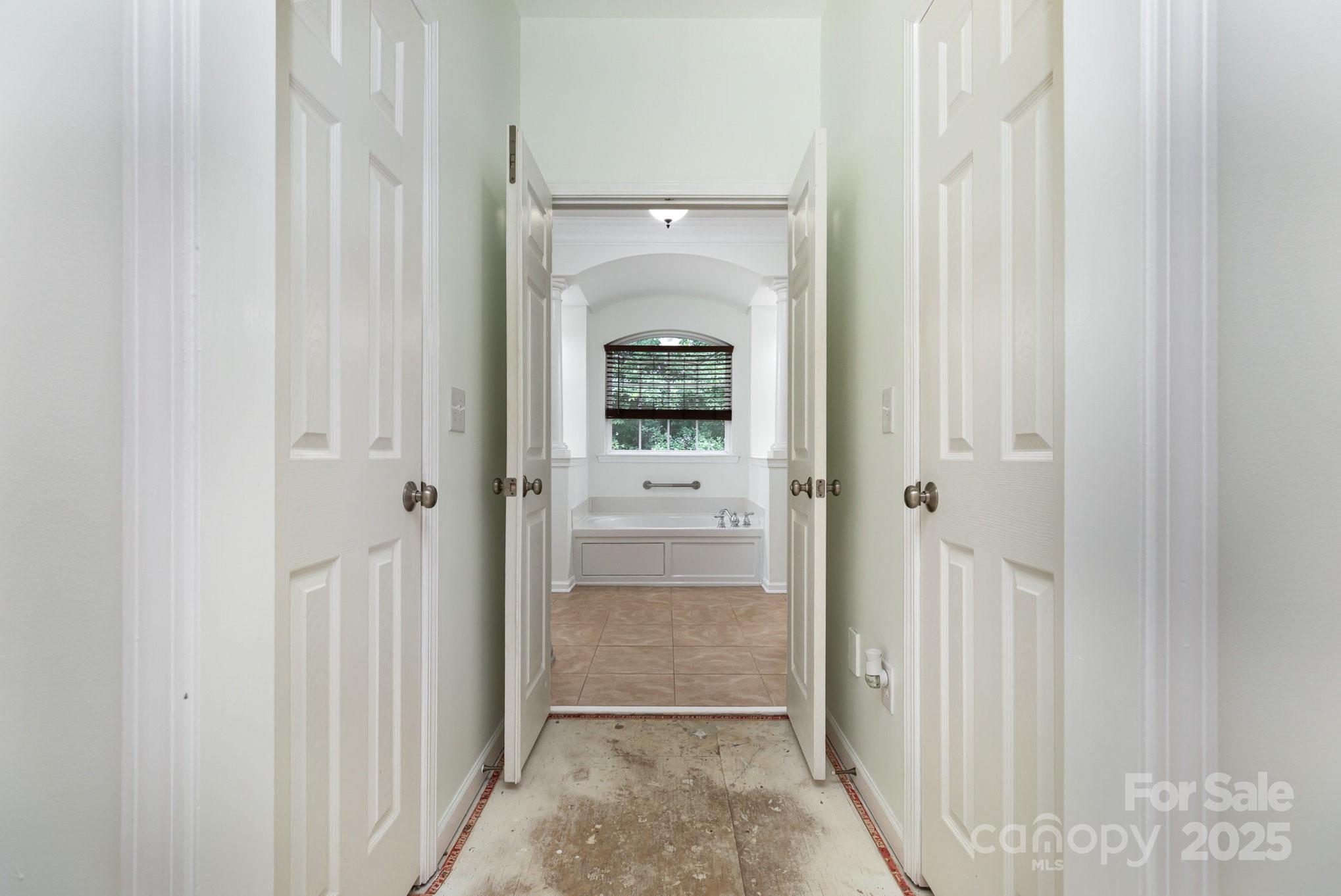 Gates At Waterside - Residential