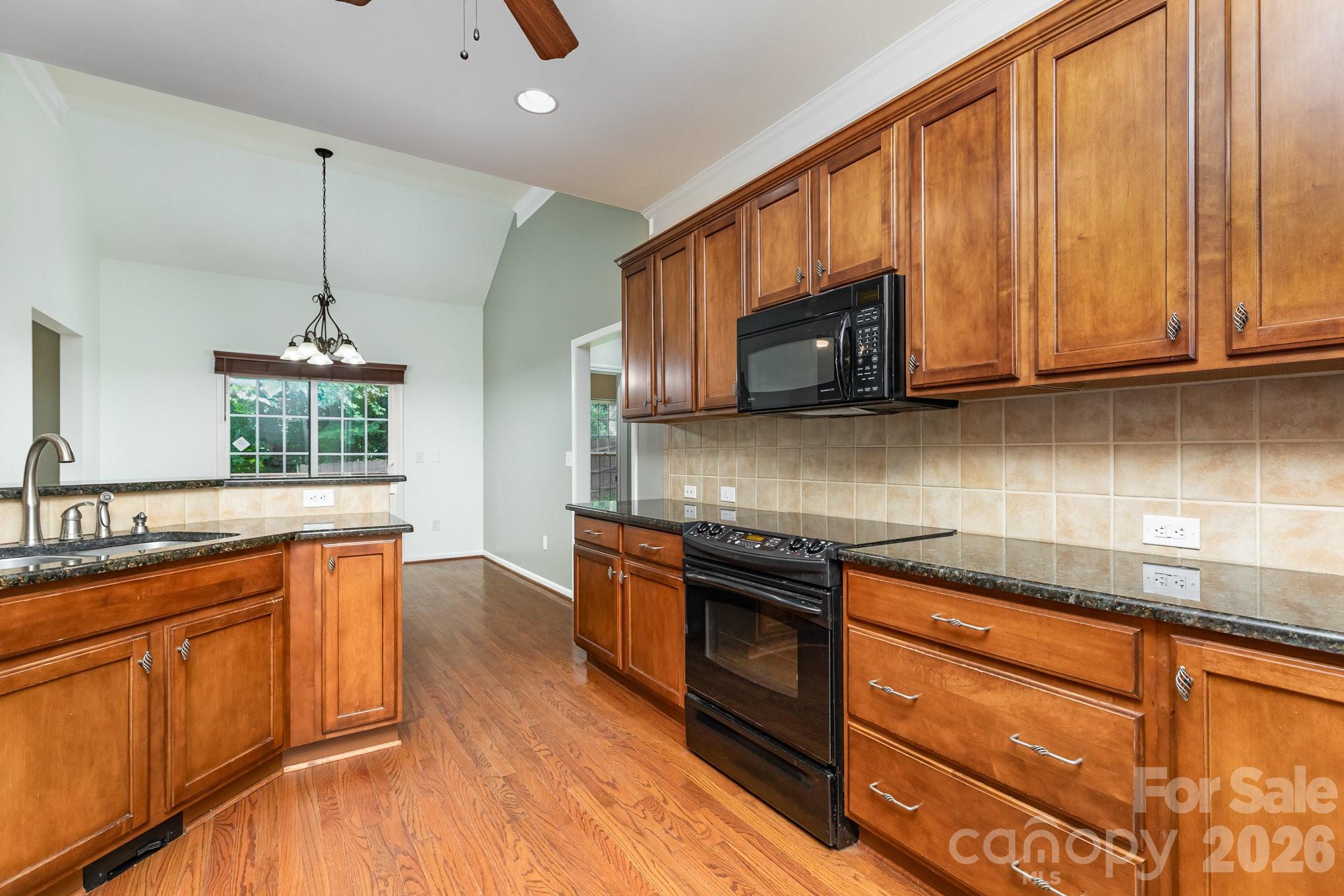 Gates At Waterside - Residential