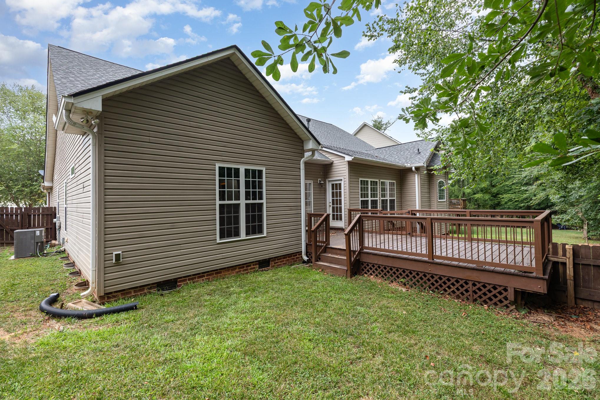 Gates At Waterside - Residential