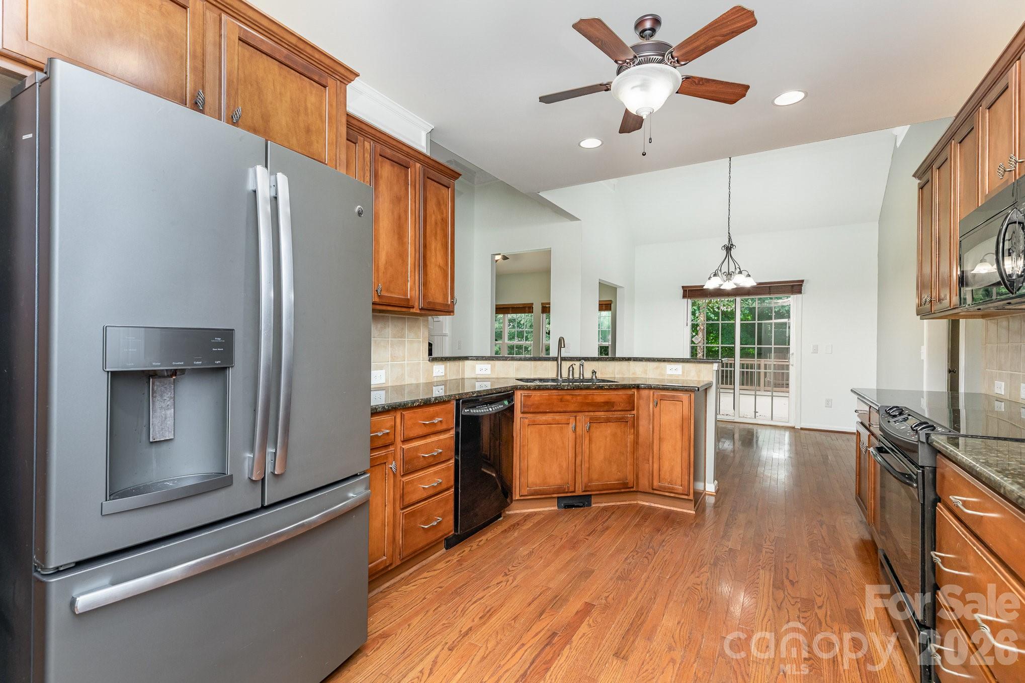 Gates At Waterside - Residential