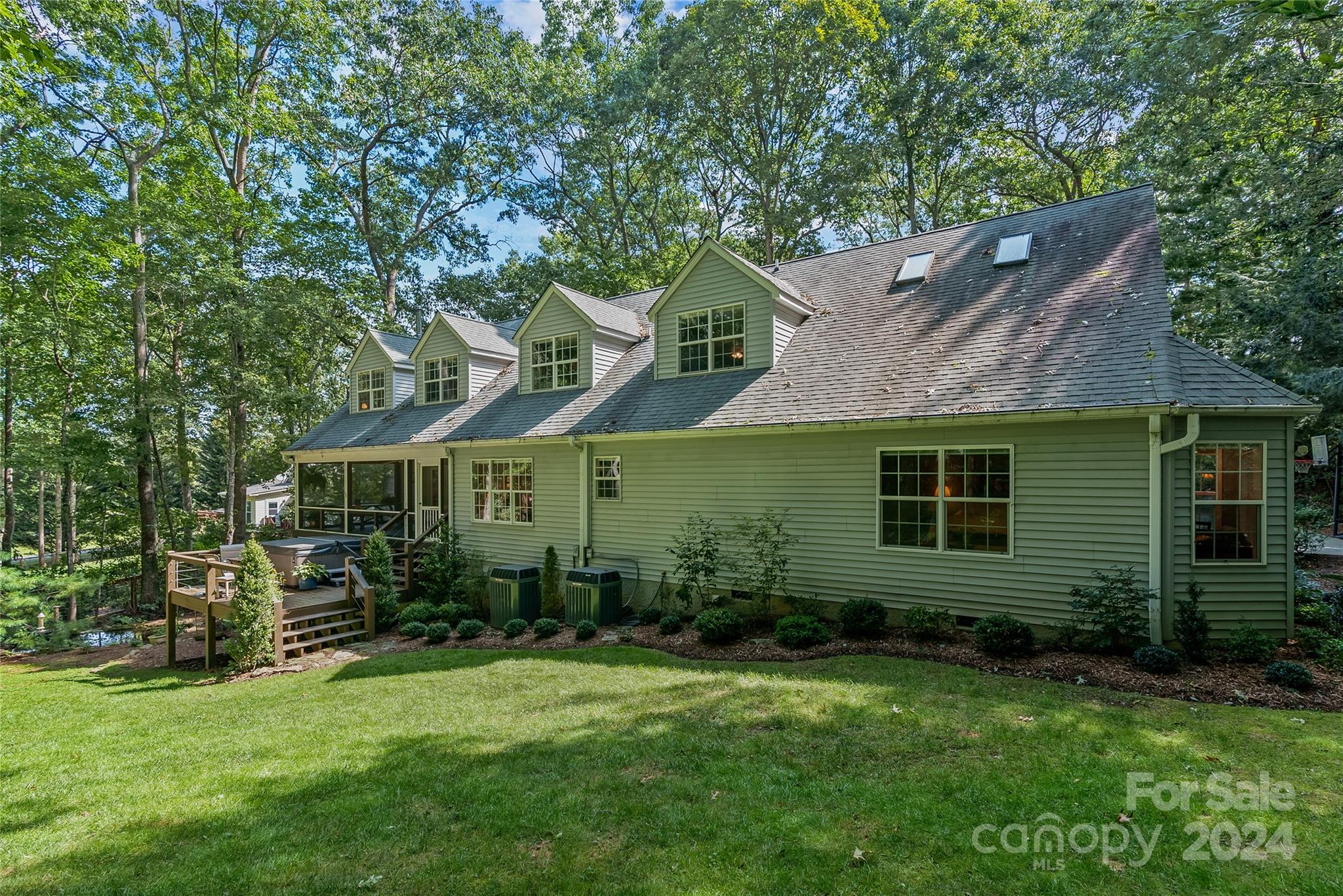 Mills Pointe - Residential