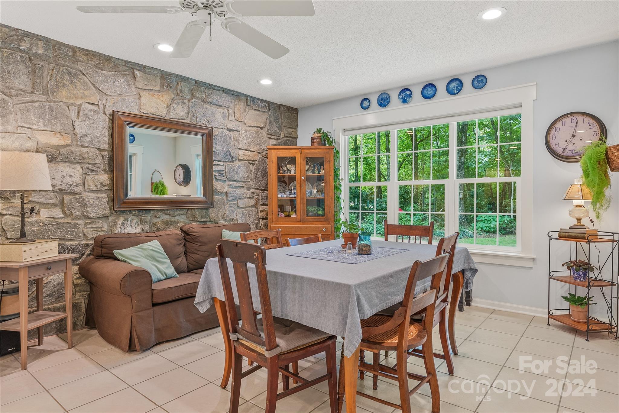 Mills Pointe - Residential