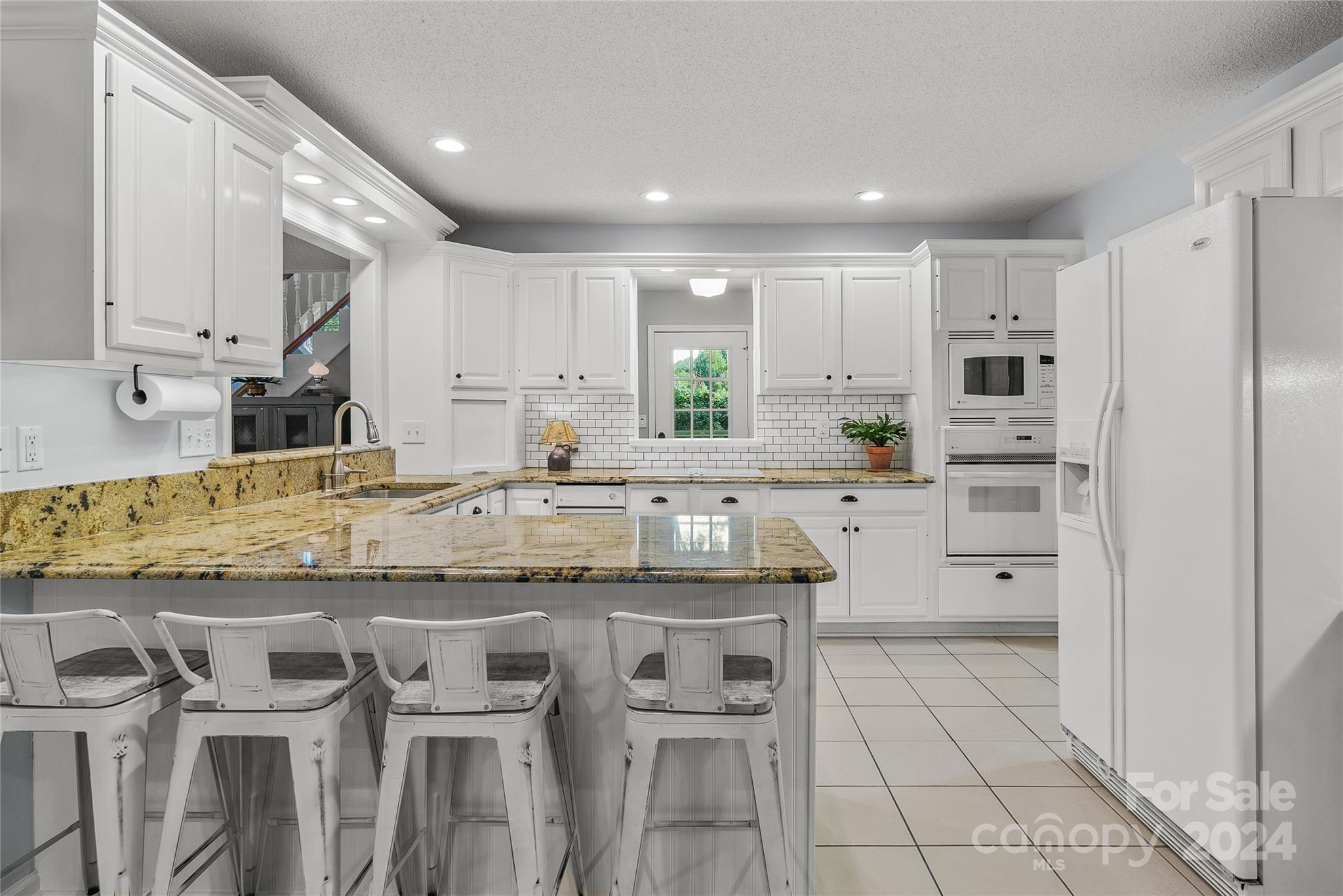 Mills Pointe - Residential