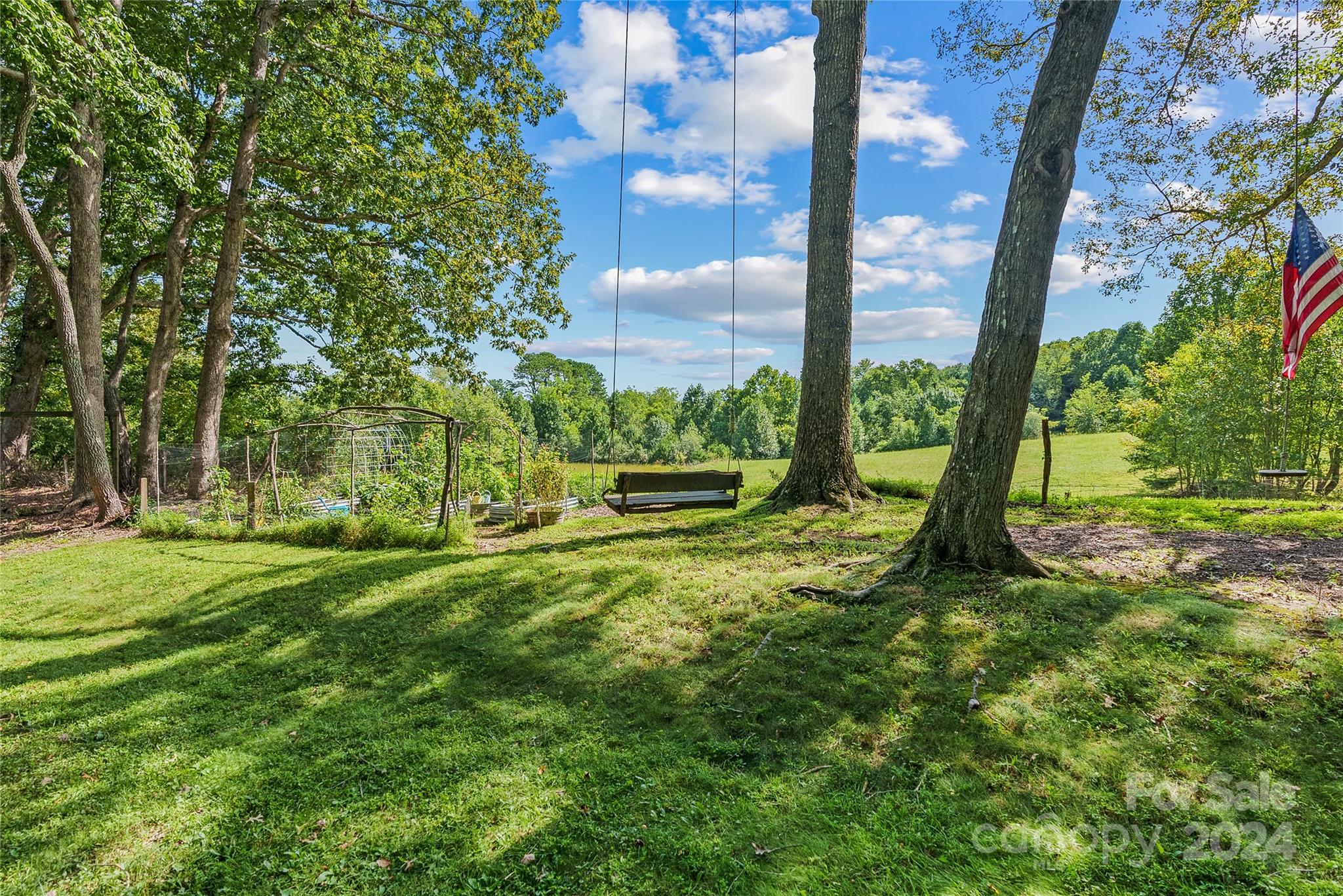 Mills Pointe - Residential