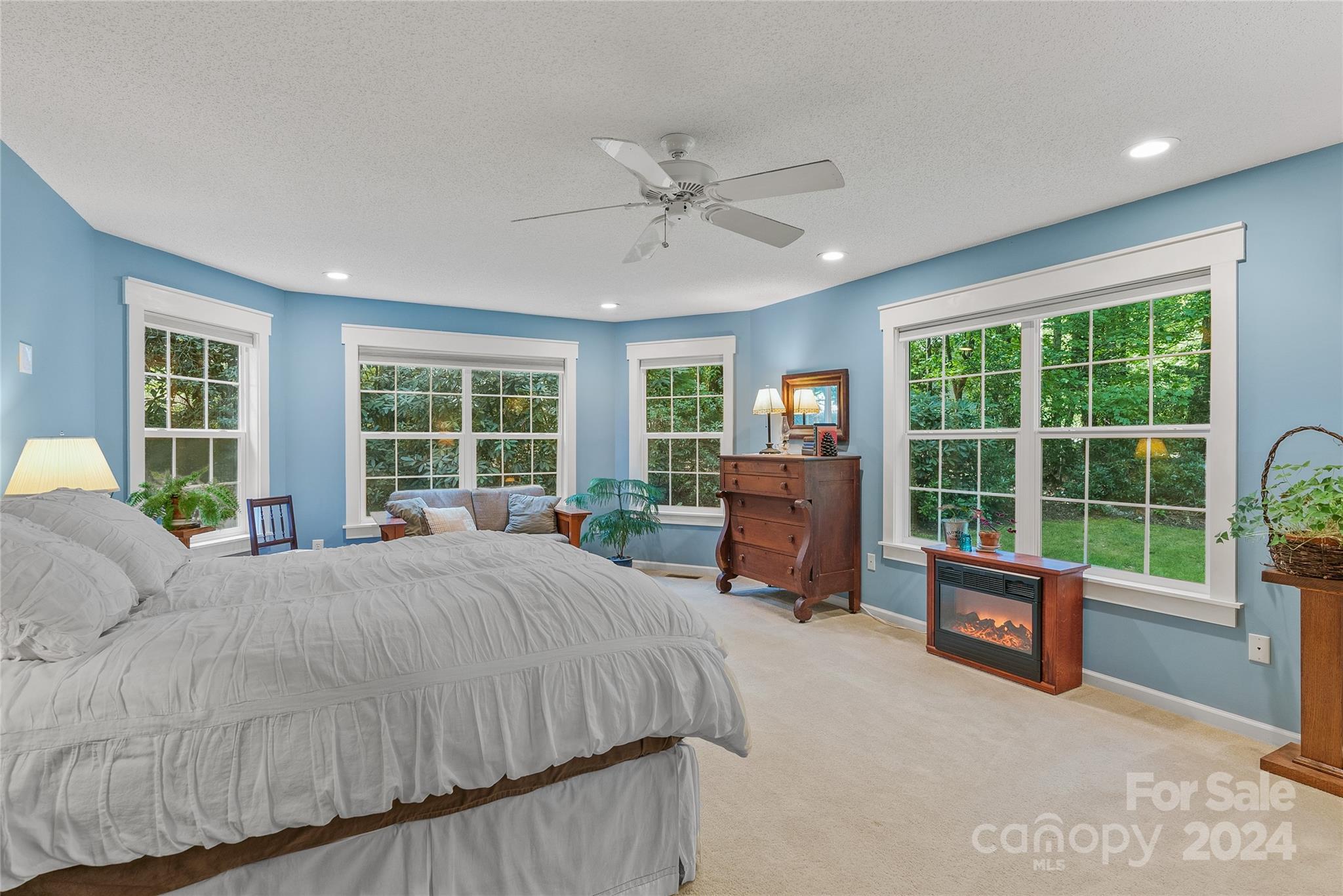 Mills Pointe - Residential