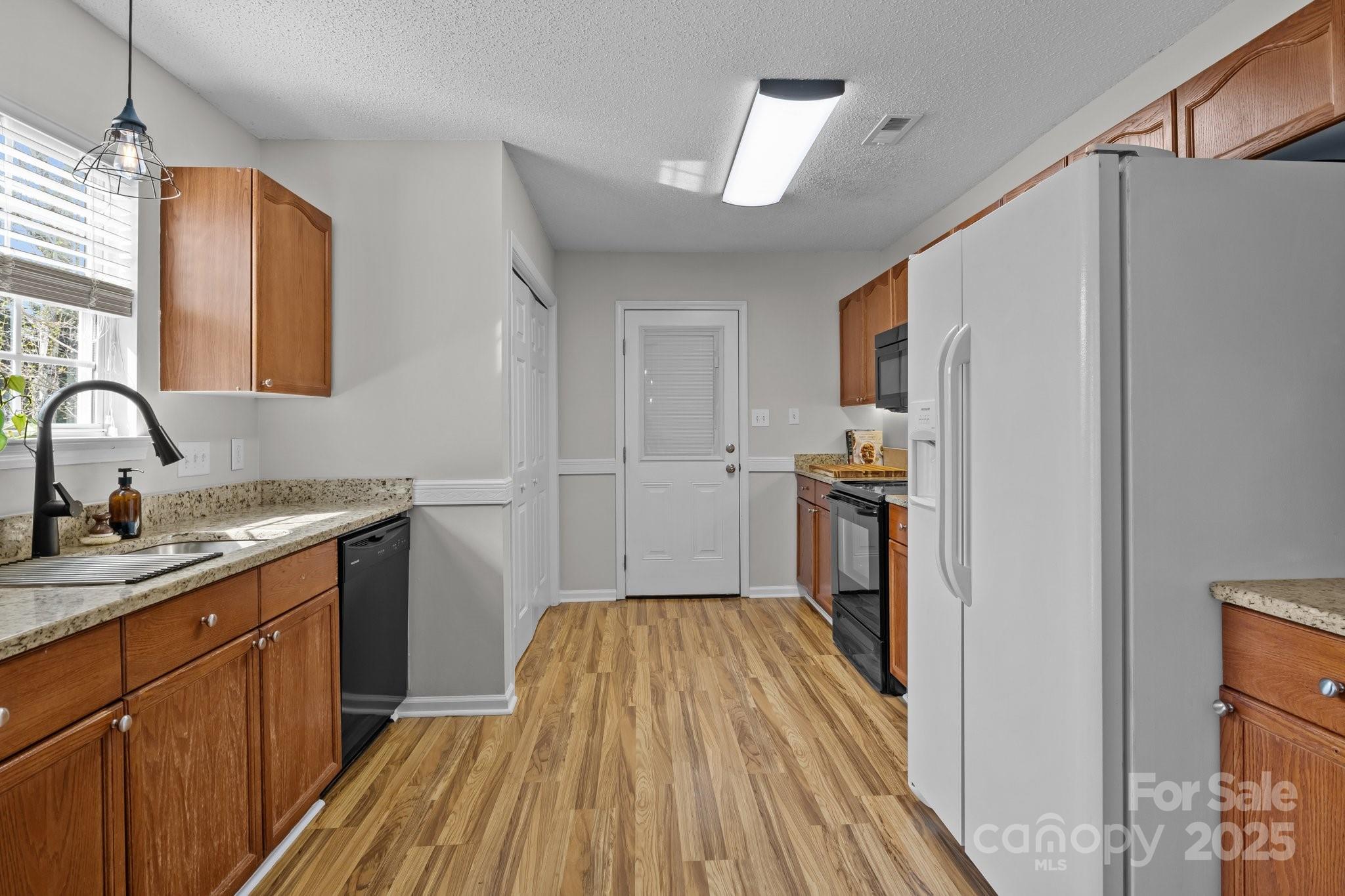 Tall Oaks - Residential