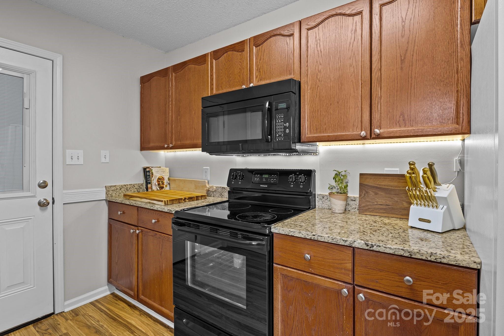 Tall Oaks - Residential