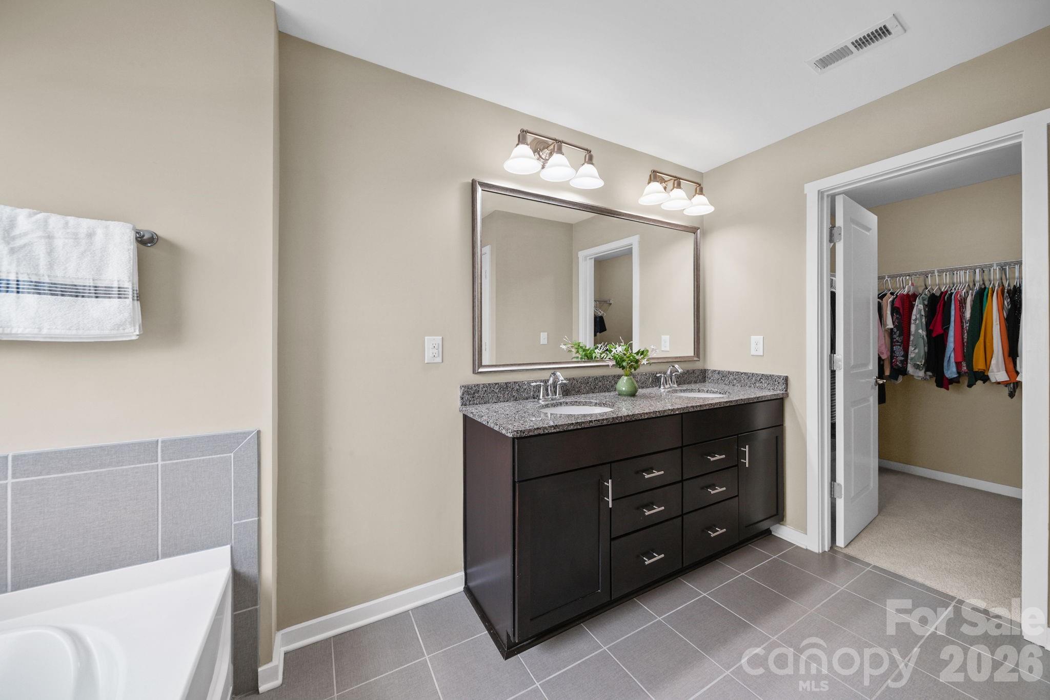 Lake Ridge - Residential