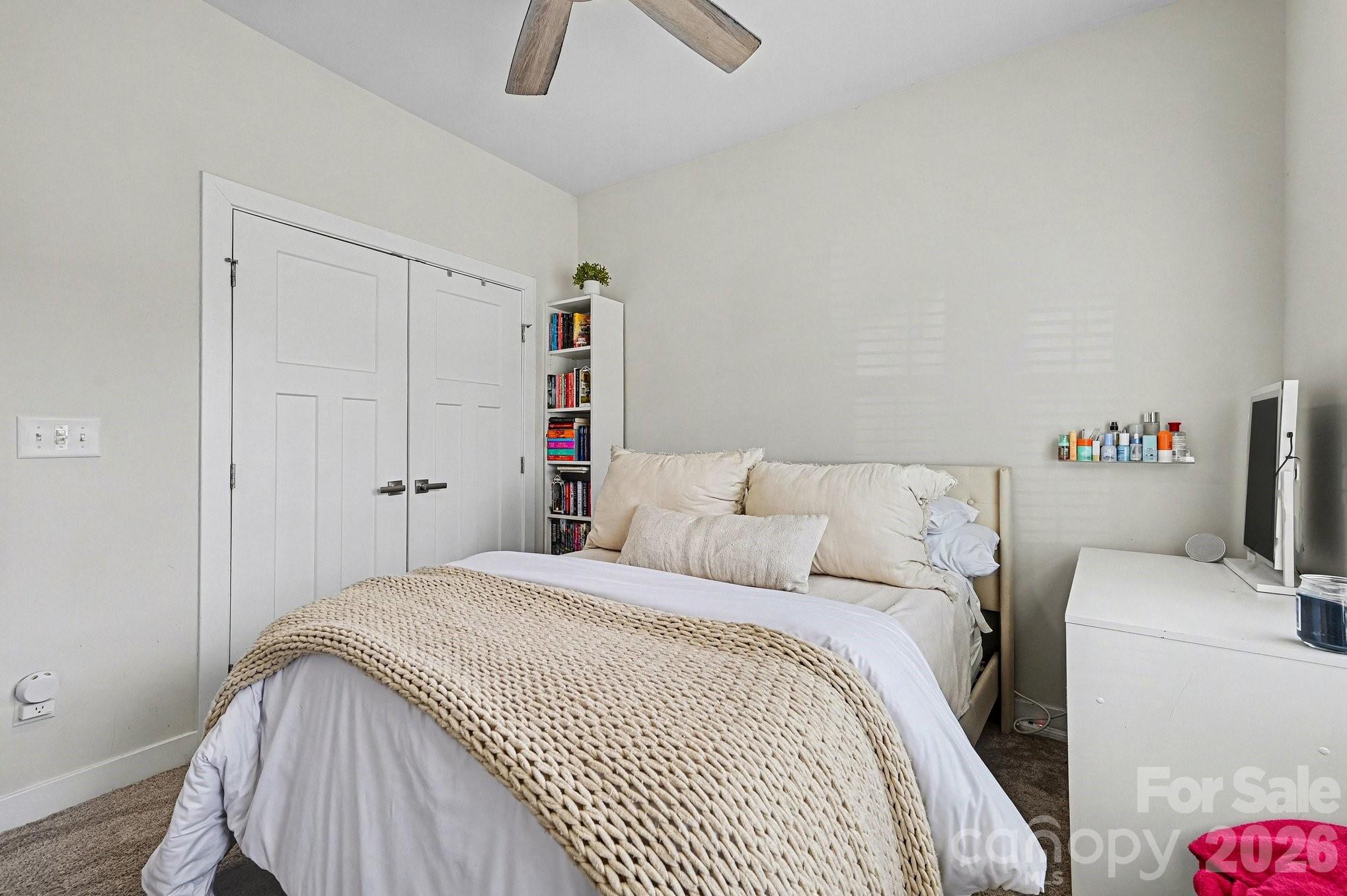 Holcomb Woods - Residential