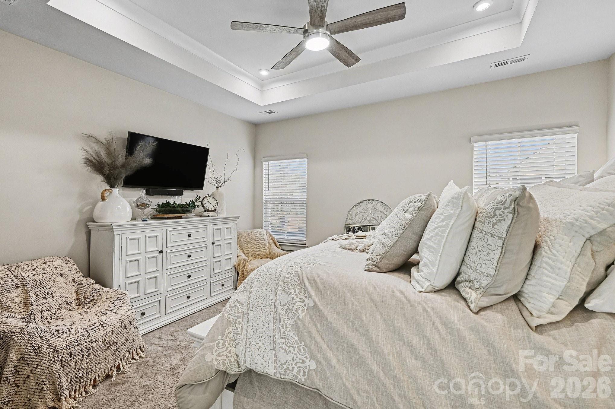 Holcomb Woods - Residential