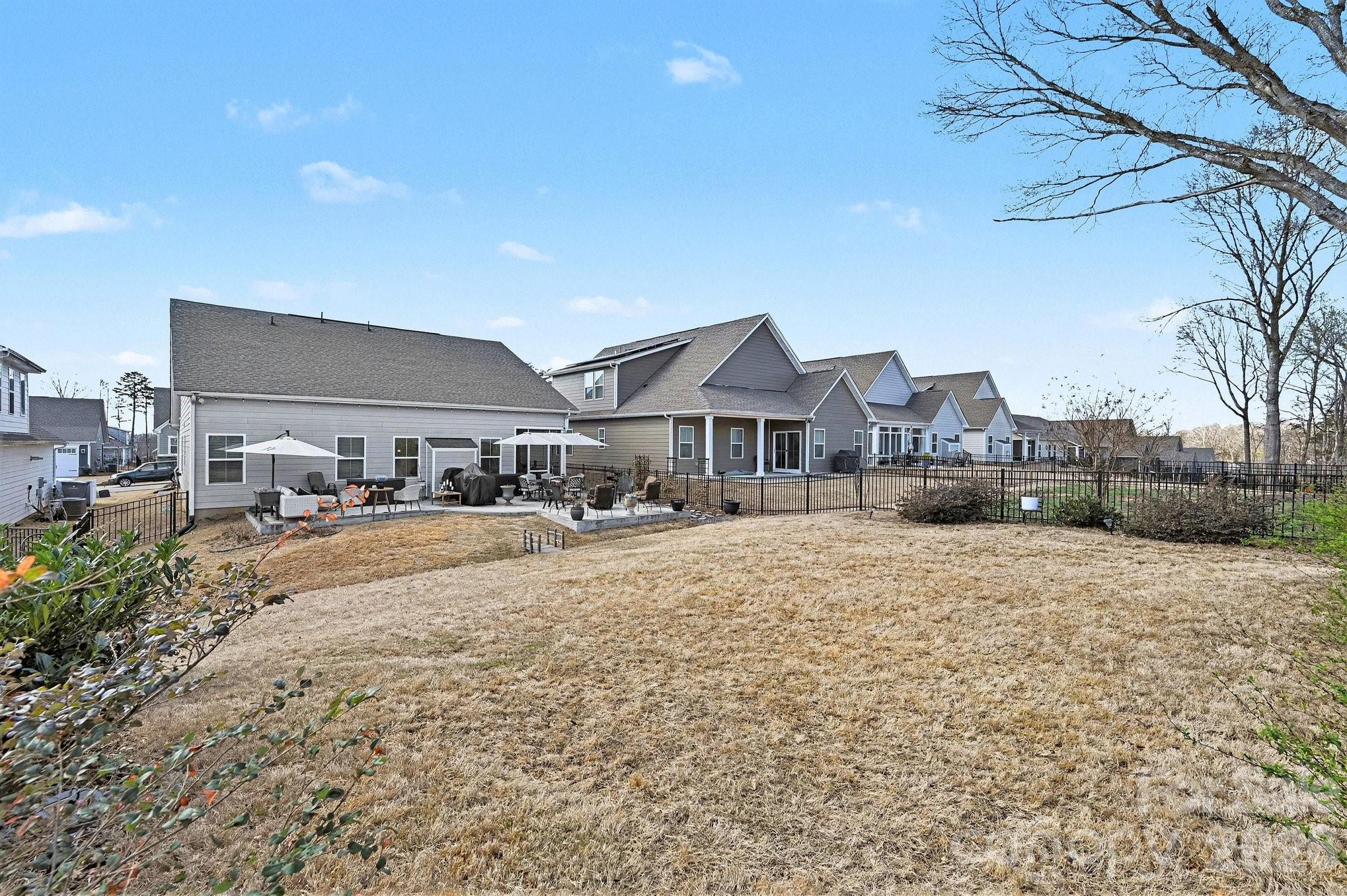 Holcomb Woods - Residential