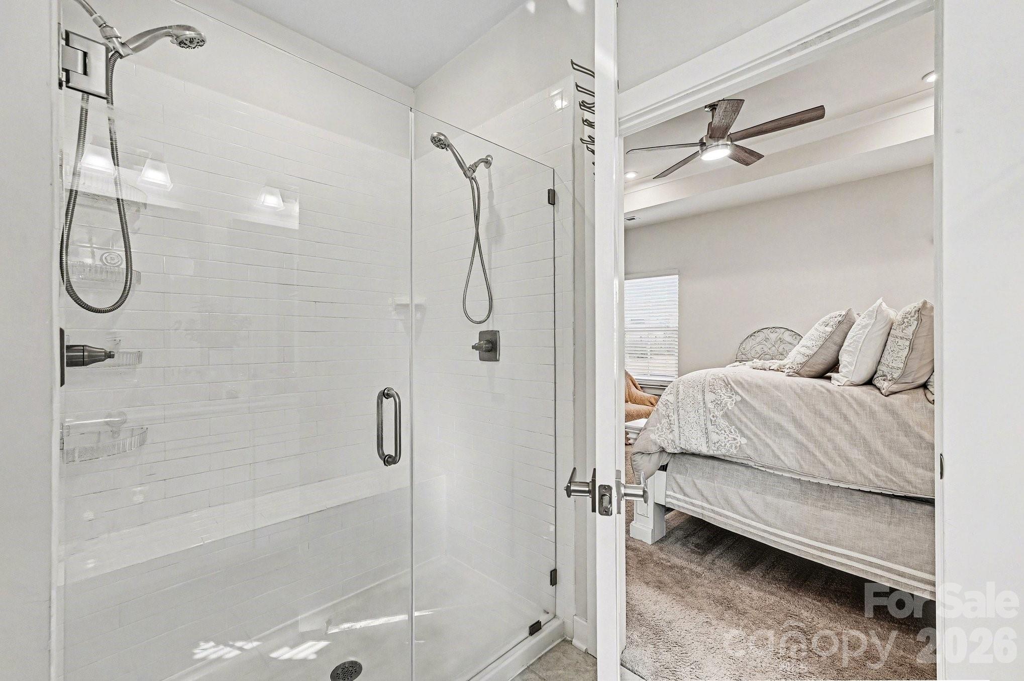 Holcomb Woods - Residential