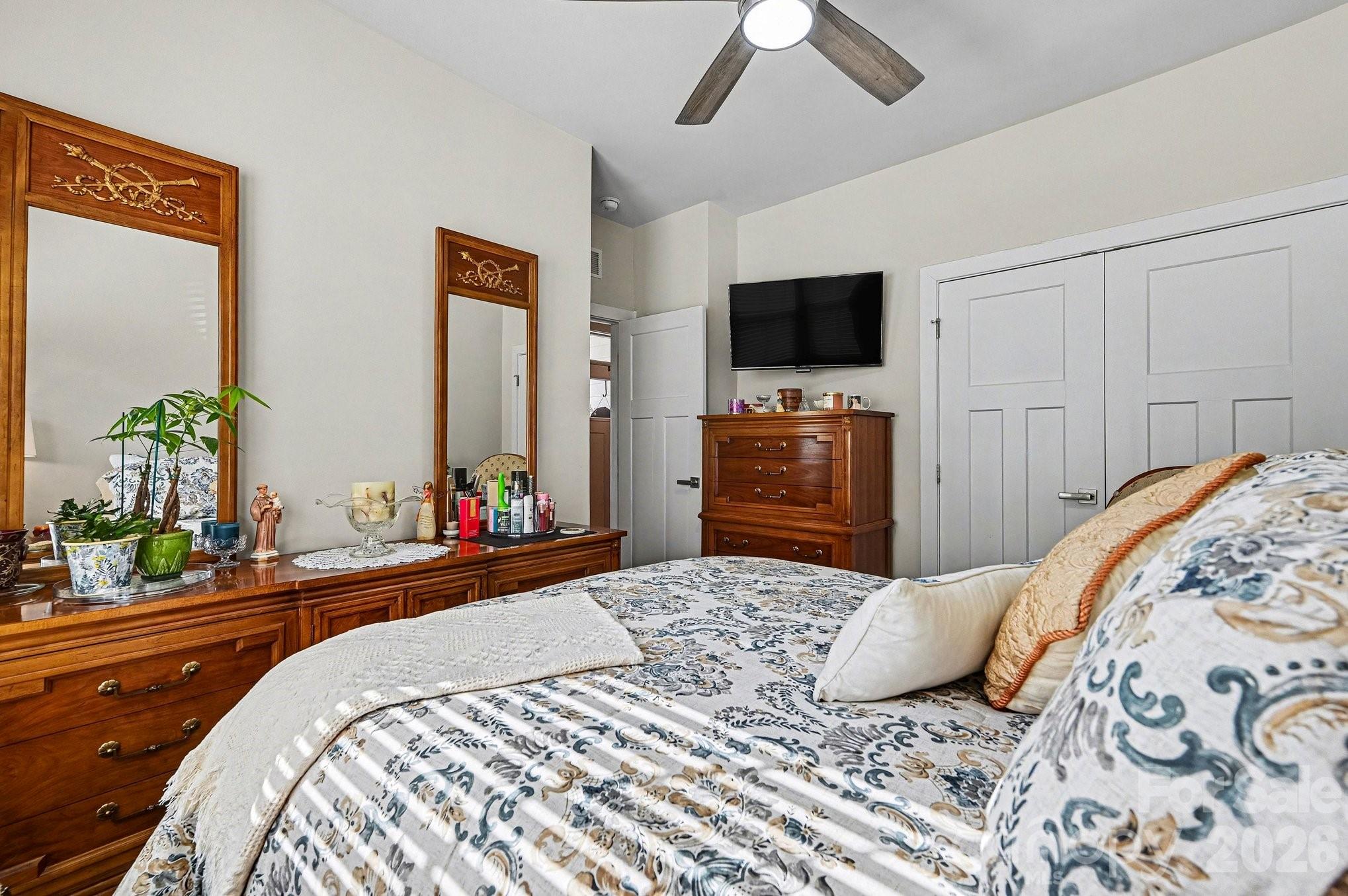 Holcomb Woods - Residential