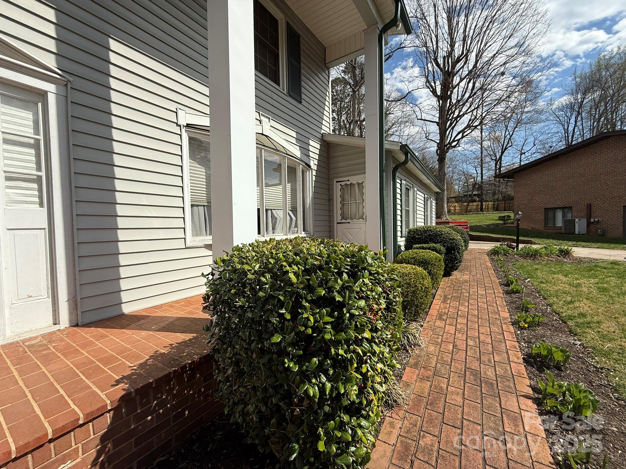 Huntington Forest - Residential