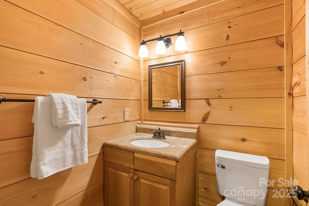 LAKE LANIER - Residential