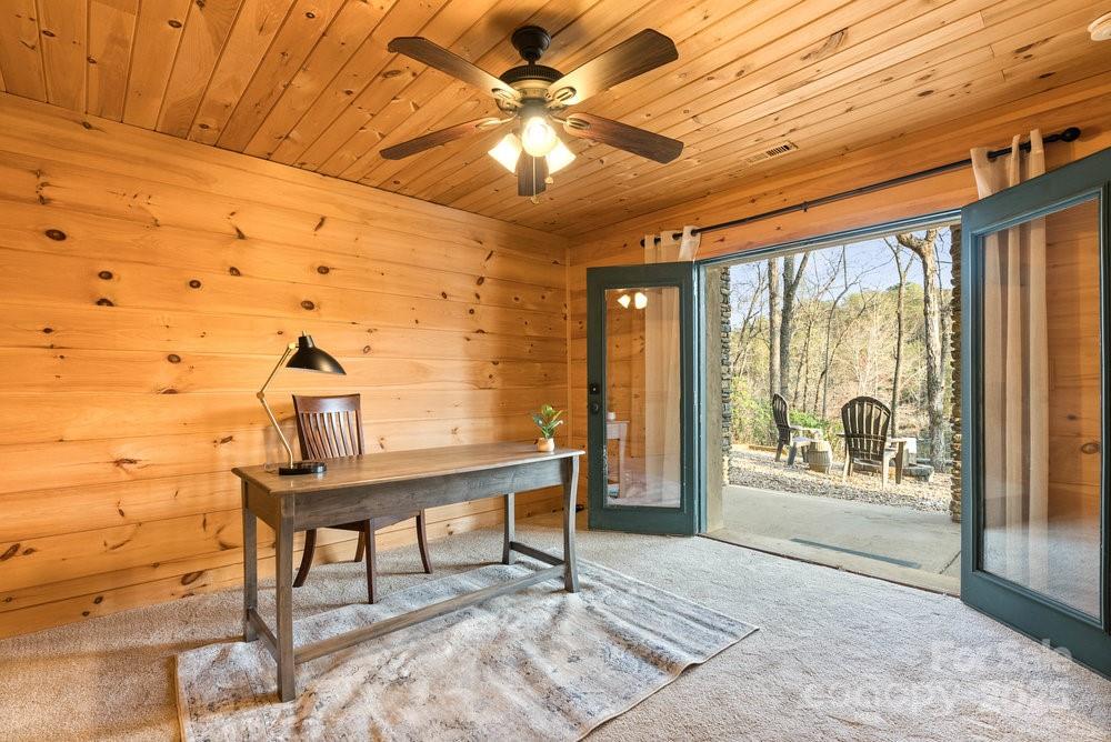 LAKE LANIER - Residential