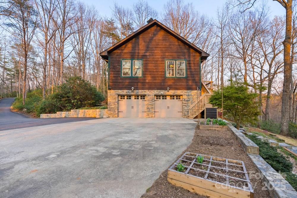 LAKE LANIER - Residential